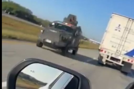 Imagen Enfrentamiento bloquea la autopista Reynosa-Monterrey