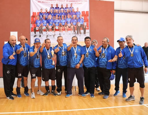 Se entregaron trofeos y medallas a los tres primeros lugares. (Especial)