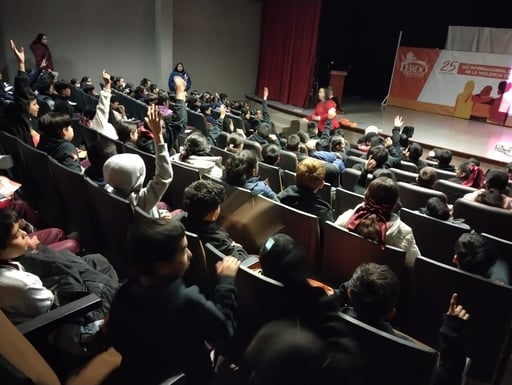 Imagen Ofrecen IMM y la CEDH charla sobre violencia de género dirigida a estudiantes