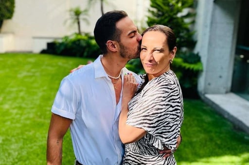 Imagen ¿Quién es Michel Duval, el hijo de Consuelo Duval, al que le han negado papeles por ser muy guapo? 