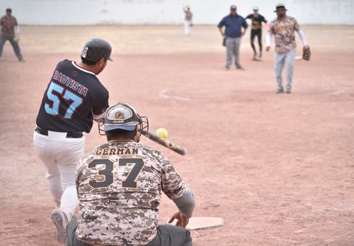 Son toda una tradición deportiva en la Comarca Lagunera, los ‘Jueves Softboleros de Madero’, donde se juega a muy buen nivel. (Archivo)