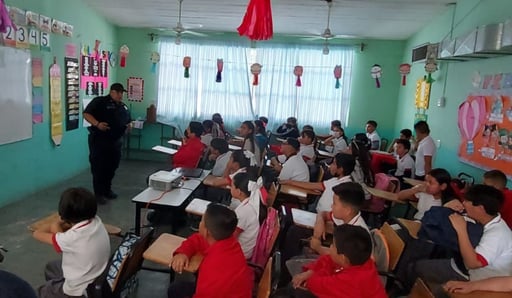 Imagen Policía Municipal de Gómez Palacio frece pláticas de prevención en escuelas