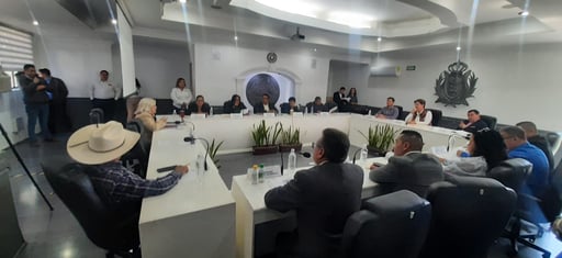 Durante sesión de Cabildo, secretario y regidor hicieron señalamientos públicos. (DIANA GONZÁLEZ)