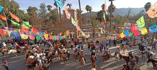 Imagen Cientos de jinetes y visitantes se reúnen en la Cabalgata Viesca- Parras en su edición 28