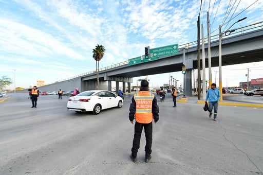 Imagen Todo un desafío el cruce de peatones en El Campesino