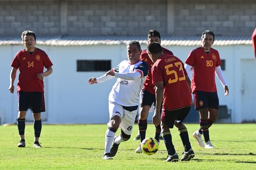 Los ahora monarcas fueron superiores a sus rivales, para volver a obtener el título. (Fotografía Enrique Terrazas)