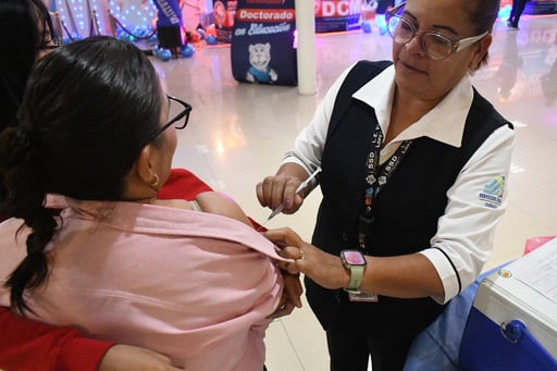 Imagen Exitoso cierre de campaña de vacunación contra influenza en La Laguna de Durango
