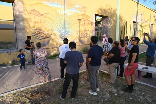 Imagen Develan en el Parque La Esperanza murales de Gómez Palacio