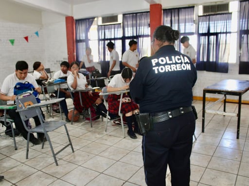 Imagen Policía de Torreón mantiene ‘Operativo Mochila Segura’ en instituciones públicas y privadas