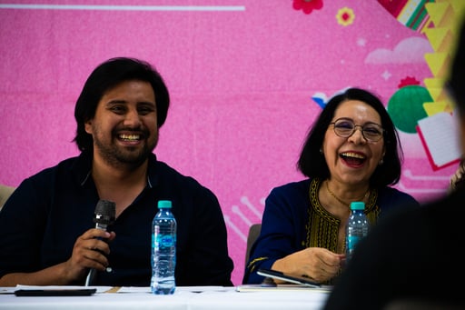 Imagen Encabezados por Marianne Toussaint, poetas comparten sus versos en la Feria Internacional del Libro Coahuila