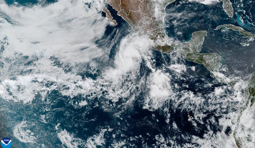 Imagen Alvin se debilita y llega a Baja California como baja presión remanente