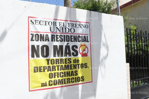 Denuncia vecinos de El Fresno. (FERNANDO COMPEÁN)