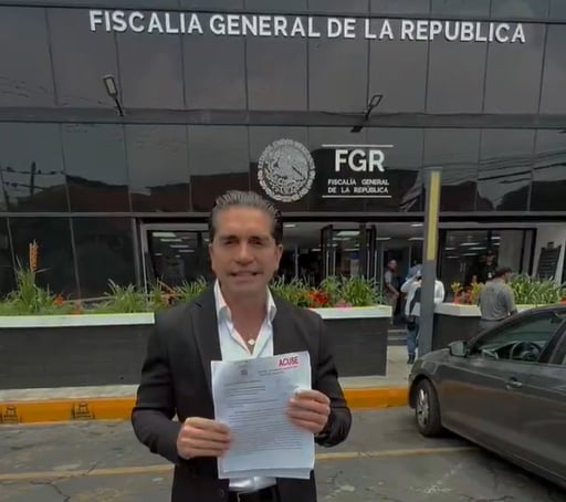 Imagen Senador Luis Fernando Salazar denuncia, ahora en Fiscalía General de la República, al alcalde de Torreón