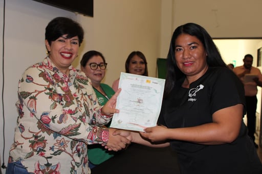 Imagen Capacitan a mujeres de San Pedro para aprender un oficio