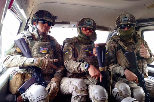 Imagen Expolicías mexicanos combaten como mercenarios en Ucrania; fallece uno en ataque con drones