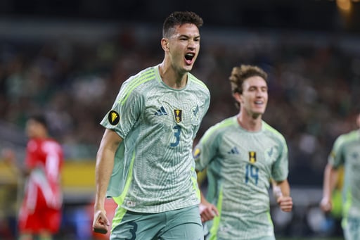 Imagen México derrota a Surinam con doblete de César Montes