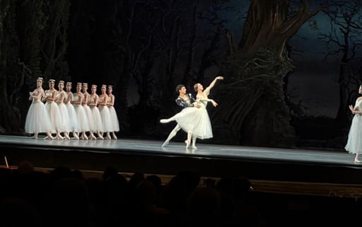 Hernández es el primer mexicano en alcanzar el rango de bailarín principal dentro del
ABT, una de las compañías de ballet más prestigiosas del mundo (ESPECIAL)