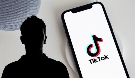 TikTok (ESPECIAL)