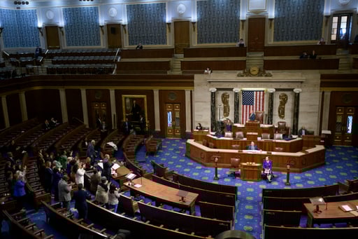 Imagen Congreso de Estados Unidos aprueba ley de Trump contra migrantes y remesas