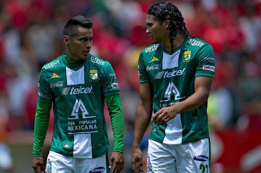 Imagen 'Gallito' Vázquez expresa su apoyo a 'Gullit' Peña tras detención por manejar ebrio en León