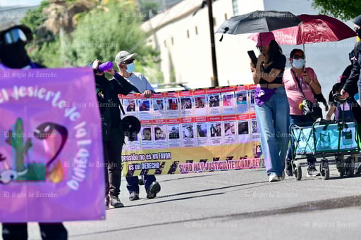Marcha de Colectiva Víboras del Desierto (EL SIGLO DE TORREÓN / ENRIQUE TERRAZAS)
