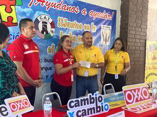 Imagen Asociación No me Rindo recibió donativo de tiendas Oxxo para ayudar a niños con cáncer y parálisis cerebral