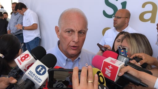 Imagen Rechaza Román vínculos con otros partidos; ‘mi compromiso es con Manolo Jiménez y Torreón’ 