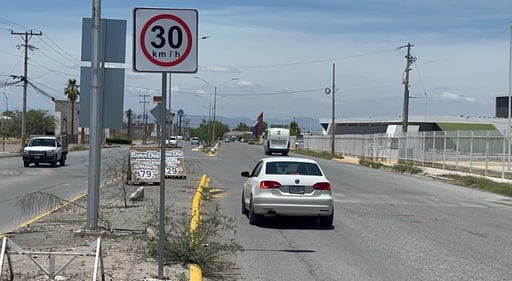 Imagen Refuerzan señalización en avenida Juárez tras accidente que cobró una vida