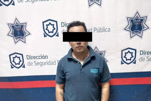 Imagen Policía de Torreón detiene a hombre por violencia contra la mujer en la colonia La Noria.