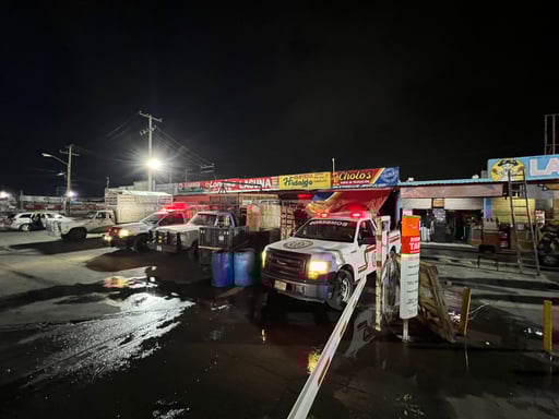Imagen Se incendia local de frituras en el Mercado de Abastos de Gómez Palacio