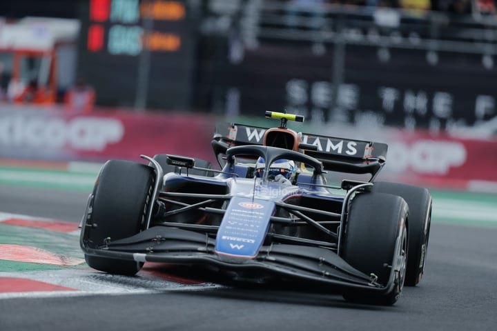 Carlos Sainz conquista el Gran Premio de México; 'Checo' Pérez queda en decimoquinto