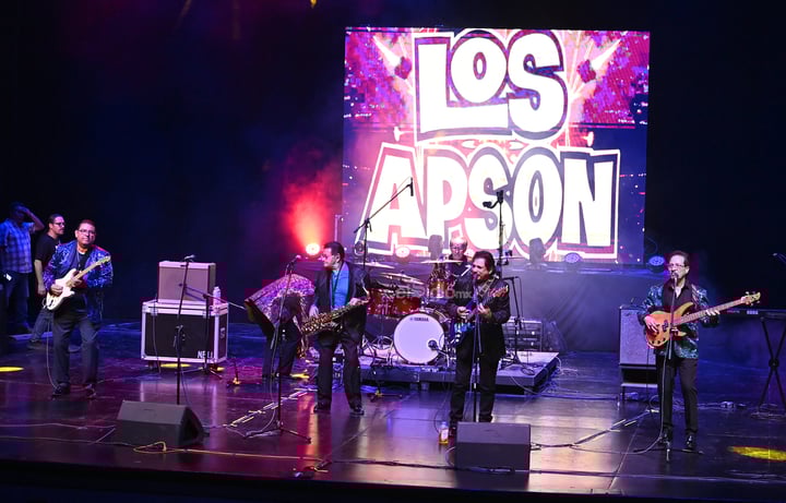 Los Apson hacen vivir a los laguneros una noche de rock and roll