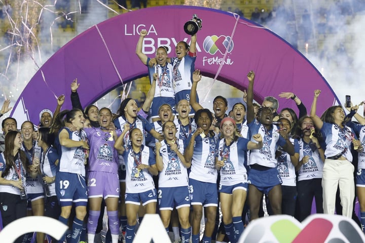 Pachuca gana su primer título de la Liga MX Femenil; América no pudo remontar