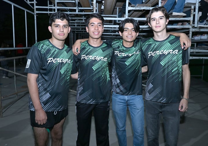 Santiago, Olagario, Francisco y Pablo.