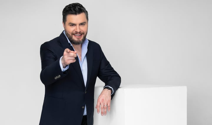 Contento. El hijo del
fallecido Paco Stanley, a
quien recuerda en todo
momento, charló con este diario a propósito de
su programa, Lo tomas
o lo dejas, que recién inició transmisiones.