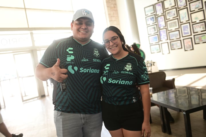 Noel Sánchez y Paola Sánchez.