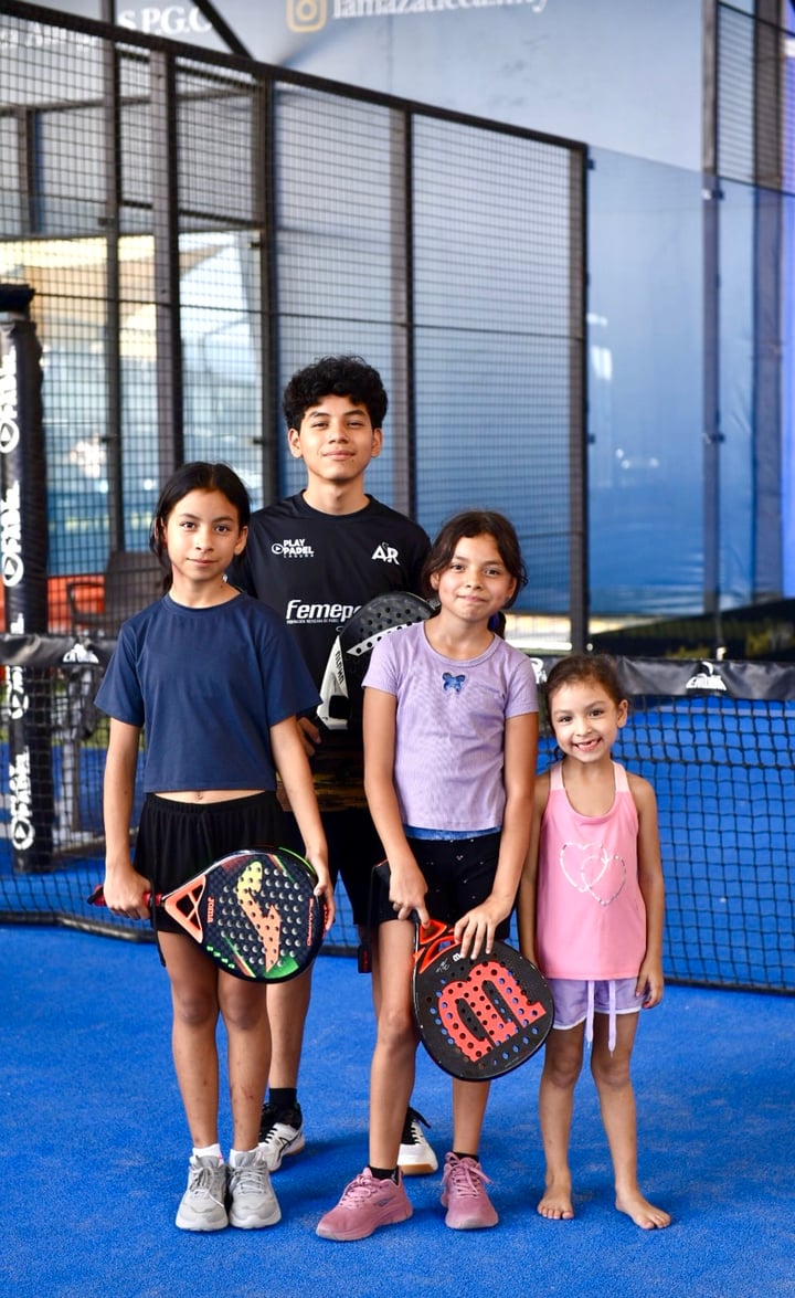 Darío, Maylen, Ángeles y Brenda Chávez.
