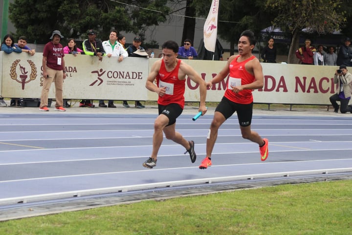 En el primer día de competencias, los atletas de Durango demostraron
su habilidad y dedicación en las diferentes categorías. (Especial)