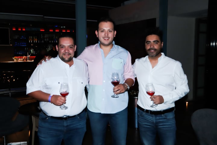 Jesús Meneces, Javier Pamanes e Isaac.