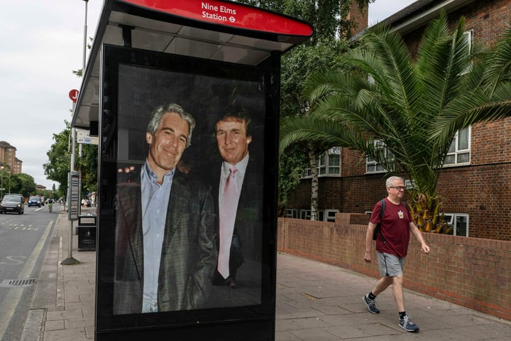 Donald Trump arremete contra el Wall Street Journal por carta dirigida a Jeffrey Epstein