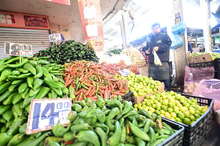 Se eleva costo de la canasta alimentaria: Inegi