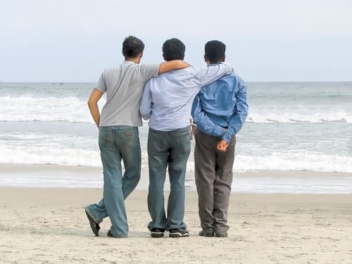 Bases. Courage Latino dice recurrir a evidencias científicas para explicar que la orientación sexual sí puede cambiar.
