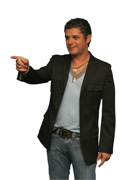 Se esfuerza. Alejandro Sanz conoció a Alexander, su hijo, cuando éste tenía dos meses y medio de nacido. Alejandro, por su parte, no ha querido hacer ninguna declaración al respecto. Sólo se sabe que lo trata de mantener económicamente. EL UNIVERSAL