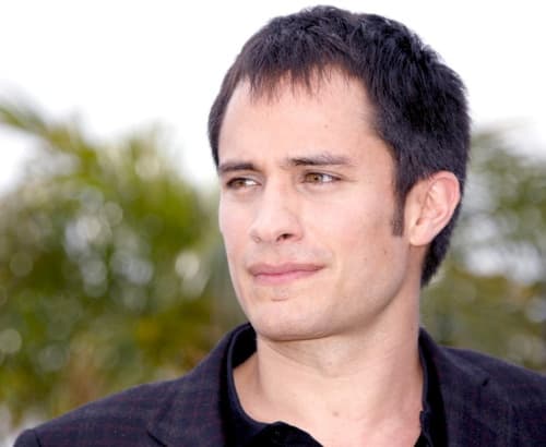 El actor Gael García Bernal, desmintió la versión de una separación de su actual pareja, la también actriz Dolores Fonzi, luego de que una conocida revista de circulación nacional especulara que desde hace tiempo vivía alejado de ella y de su hijo Lázaro.