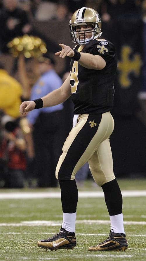 Potros de Indianápolis y Santos de Nueva Orleáns definirán hoy en el césped del Sun Life Stadium al ganador del Trofeo Vince Lombardi y por tanto, al monarca de la NFL, en el Super Bowl XLIV.