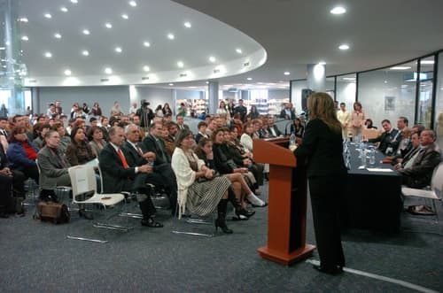 El espacio. Además de recibir la biblioteca personal del periodista Antonio Jáquez, el Tec de Monterrey abrió una sala de lectura.
