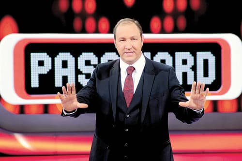 Otro a la lista. Password será conducido por Rodrigo Murray, quien estuviera al frente de Doble Cara.
