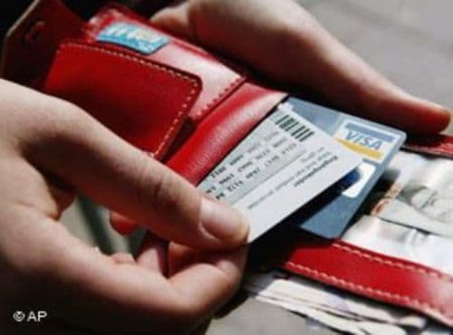 Trampas financieras.Si usted realiza una queja y ésta es improcedente, el costo del papeleo es cargado al cliente.