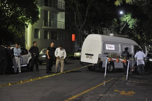 En terapia intensiva. El general retirado Mario Arturo Acosta Chaparro fue herido de bala durante un presunto intento de asalto en la céntrica colonia Roma, del DF.