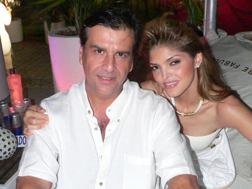 Fin. La conocida pareja terminó su matrimonio de cuatro años de duración. ARCHIVO